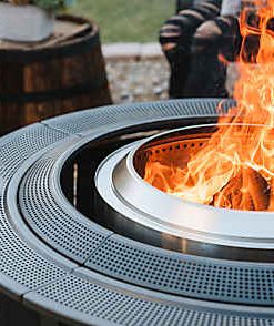 Yukon 27" Fire Pit + Surround Bundle - Solo Stove
